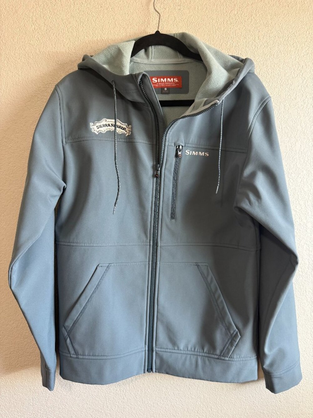 Simms Men's Sierra Nevada Softshell Hooded Jacket S